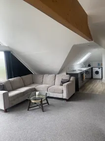 A 2 bedroom 2 bathroom flat - Image 2