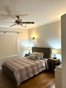 Charming and spacious - Image 2