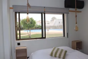 Kevin & Bimba - beach apartment - Image 4