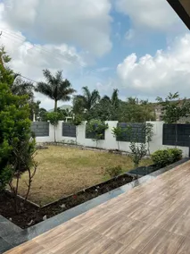 Spacious One Bedroom Villa with Garden - Image 5