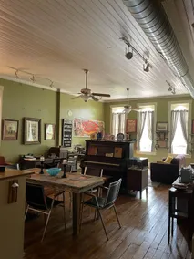 Flower House Loft - Image 5
