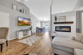 Serene backyard, near park, 4 bed 2.5 bath home TF - Image 2