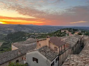 Views from the roof of Le Marche - Image 2