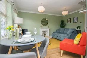 Cosy Lichfield Apartment - Image 2