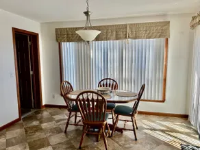 Country Living Inn - Image 2