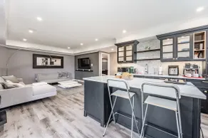 Cozy Apartment w/ Free Parking - Image 2