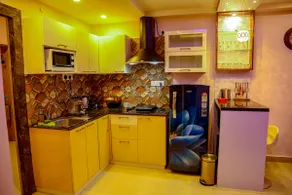 Luxury Xanadu Studio- 620 Near Airport & CC2 - Image 3