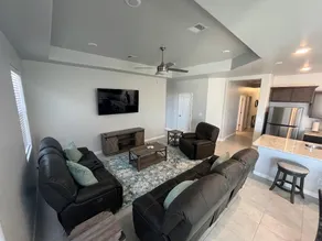 3 Bedroom, full house, back yard - Image 3