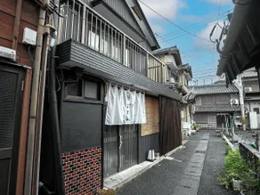 [Century-old house] A private Japanese house that lets you enjoy life in a quiet port town - Image 3