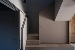 Room 101 - Image 5