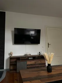 Cozy and modern city center apartment - Image 4