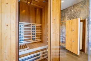 The Bohemian Suite, with sauna - Image 3