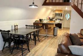 Cozy, private A-frame (w/hot tub) near attractions - Image 3