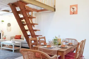”The Charming”, Quiet, Central and Air-Conditioned! - Image 5