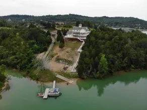 Douglas Lake Waterfront Estate - Image 5