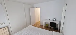 Apartment with Sea View, Terrace, and Beachfront Location - Image 4