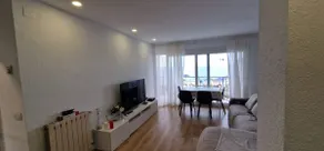 Apartment with Sea View, Terrace, and Beachfront Location - Image 3