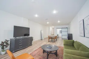 Studio 203 - Image 4