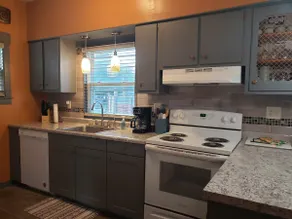 Pearl's Place - Image 2