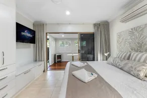 Blue Summit Hideaway - Image 4