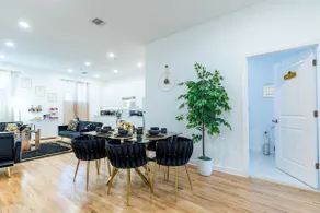 《》Palace 6 Beds+1 PRKG near NYC, Metlife, AmDream - Image 2