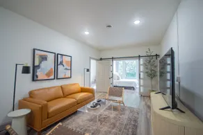 Urban Loft - Image 3