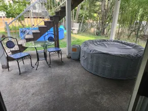 Hideaway Haven by the Lake - Hot Tub & Sauna - Image 4