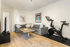 Homely-bright, air con, car spc - Image 4