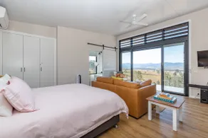 'The Bellbird' Eco-Cabin ”another secret place” - Image 3