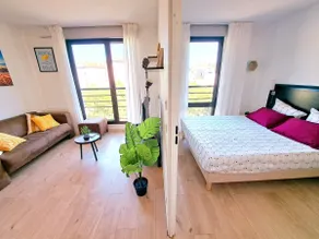 Le Valmy: Equipped two-bedroom apartment right by the metro - Image 2