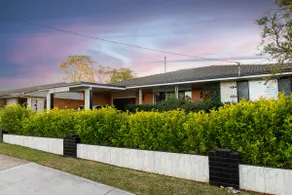 Escape the hustle: Fully Renovated 3 Bedrm House - Image 3