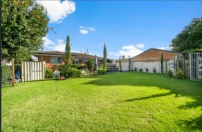 Escape the hustle: Fully Renovated 3 Bedrm House - Image 4