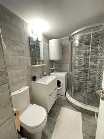 Lucky Number 9 Apartment - Image 3