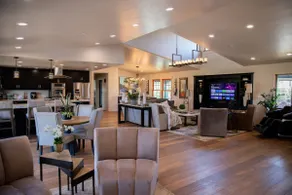 Luxury House/ Private/ Hot Tub/ Amenities! - Image 2