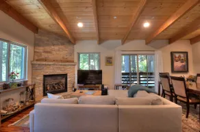Palisades-Alpine Home w/ Hot Tub - Image 2