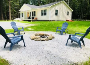 Great Barrington Ranch. Sleeps 10,Hot Tub, 5 acres - Image 2