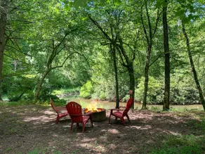31 Acre Riverside Retreat! Great fishing! Hot tub - Image 3