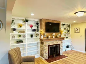 Cozy Riverside View House - Image 3