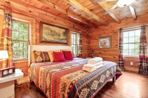 Cabin Bliss-5 BR/3 Bath/HotTub/EV-1mi to Lk Lanier - Image 2