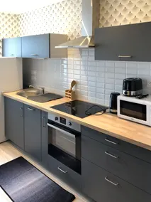 Luxury renovated apartment – Joseph02 - Image 3