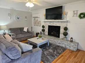 Dockside Cottage! On the water. - Image 2