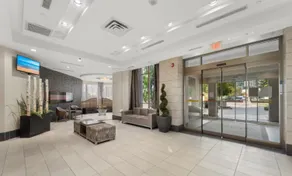Spacious 3BR +2BT w/ 1 Parking! Spectacular Views! - Image 2