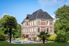 The Family House - Image 2