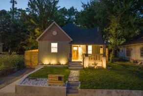 Glenwood Chic 3mi UT/Downtown w/ King Bed - Image 2