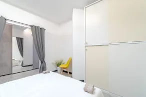 Chiavari Comfortable Flat with balcony & parking - Image 4