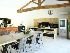 House with heated swimming pool and jacuzzi - Image 5
