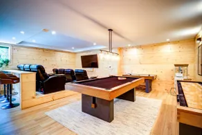 Luxury Log Cabin | Amazing Views! Hot Tub + Lake - Image 3