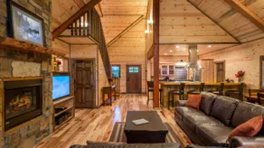 Crystal Ridge Spa Cabin - Spektakulær Mountain Ridge Spa Retreat med Game Room - Image 2