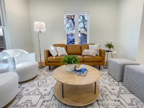 The Madison, Gorgeous Downtown Home w/ Hot Tub! - Image 2