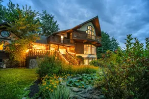 Shawangunk Chalet Surrounded by Vineyards - Image 5